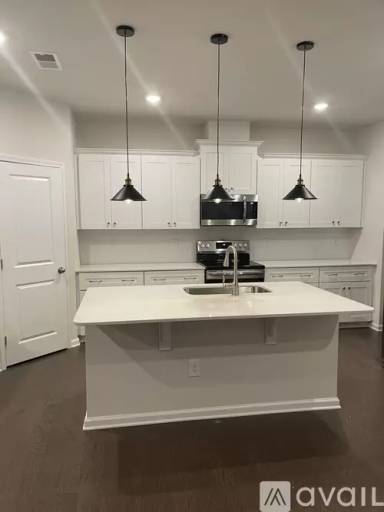 Main picture of 3005 Deep River Way