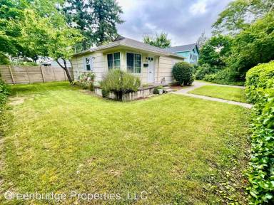 Main picture of 6503 SE Knight St