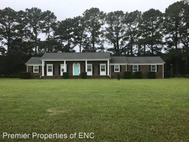Main picture of 1322 Fountaintown Rd