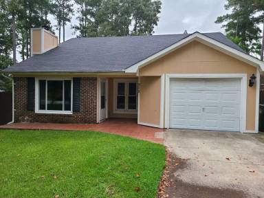 Main picture of 909 Bramblewood Ct