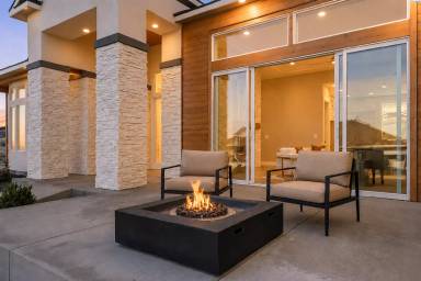 Main picture of 3655 W 49th Ave