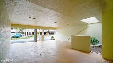 Main picture of 3823 Estepona Ave