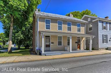 Main picture of 113 E Burd St