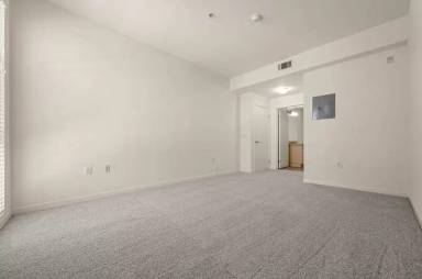 Main picture of 1700 N 1st St