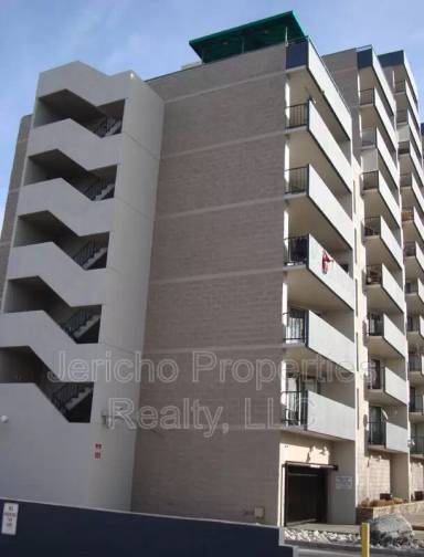 Main picture of Parkway Condominiums