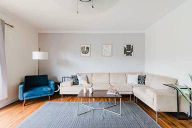 Main picture of 1700 Van Buren Ave