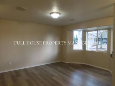 Main picture of 3705 Riviera