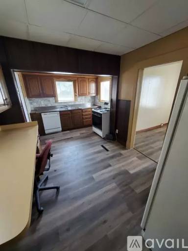 Main picture of 136 McDowell Ave