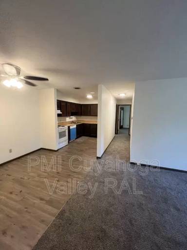Main picture of 1516 W Market St