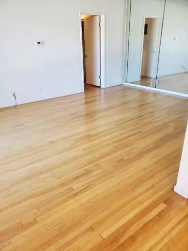 Main picture of 7150 W 85th St