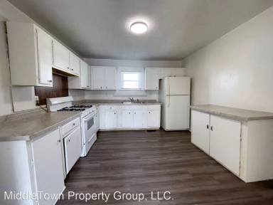 Main picture of 2413 S Hackley St