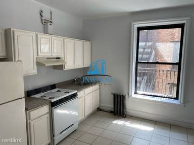 Main picture of 812 W 181st St