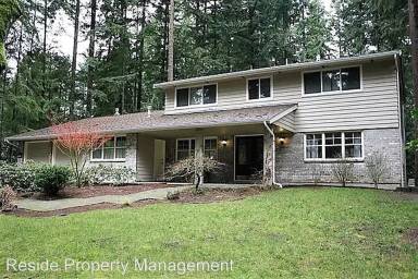 Main picture of 13422 NE 47th St