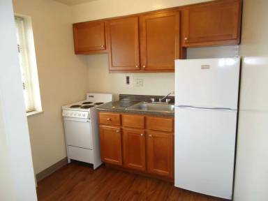 Main picture of 1860 Brett St