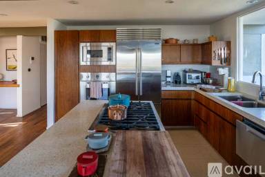 Main picture of 3512 Multiview Dr