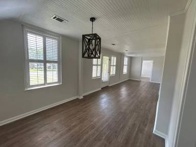 Main picture of 3027 Kline St