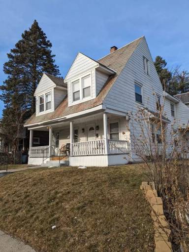 Main picture of 1667 Eastern Pkwy & 927 Central Pkwy