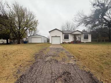 Main picture of 1940 Ives Way