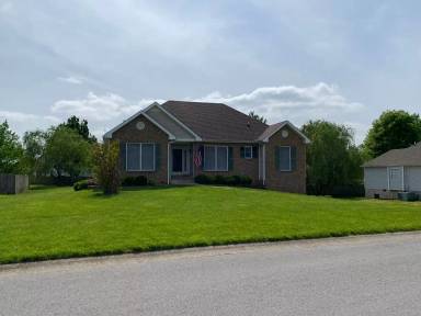 Main picture of 3672 Fieldstone Dr