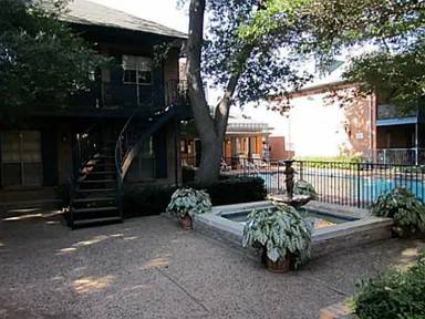 Main picture of 6015 E University Blvd