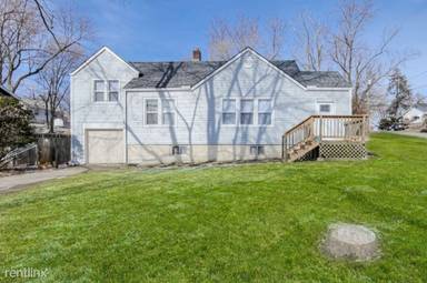 Main picture of 3452 N Bales Ave