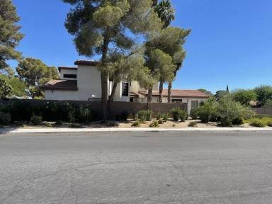 Main picture of 3821 Dream St