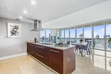 Main picture of Icon Brickell Condos