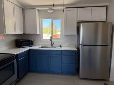 Main picture of 221 E Lester St
