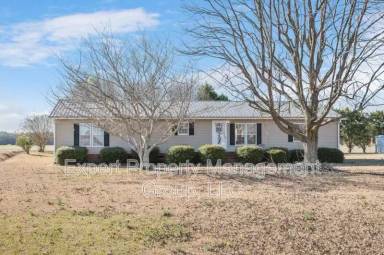 Main picture of 2215 Benson Hwy