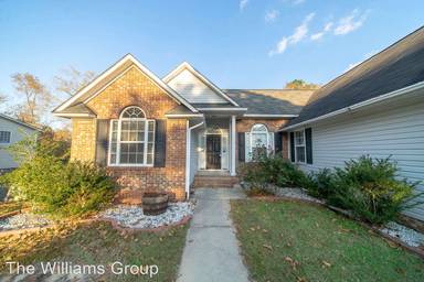 Main picture of 161 Oakmont Dr