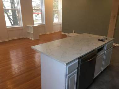 Main picture of 2509 S Jefferson Ave