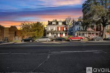 Main picture of 1810 State St