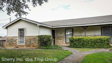 Main picture of 104 E Gruver Cir