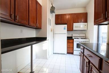 Main picture of 317 W 99th St