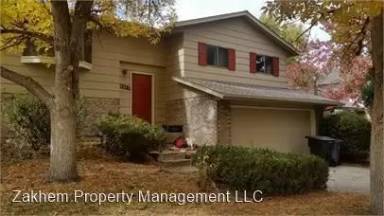 Main picture of 3245 S Lamar St