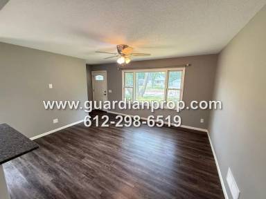 Main picture of 350 93rd Ave NE