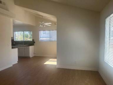 Main picture of 130 N Orange Ave