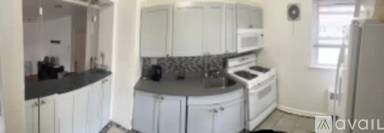 Main picture of 1025 E Cliveden St
