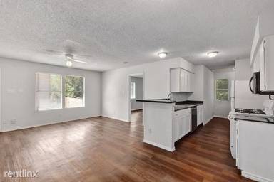 Main picture of 5701A Spring Meadow Rd