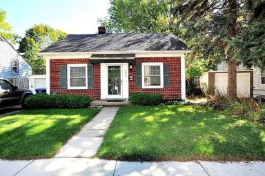 Main picture of 918 Sylvan Ave