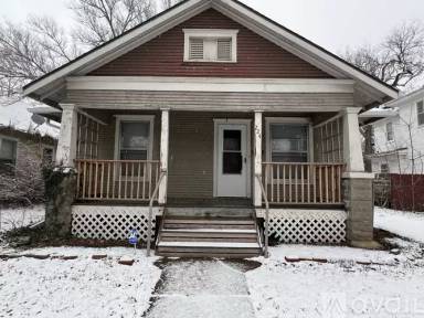 Main picture of 224 N 13th St