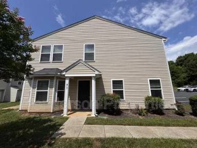 Main picture of 817 Ranchero St