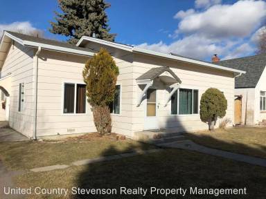 Main picture of 306 Riverside St