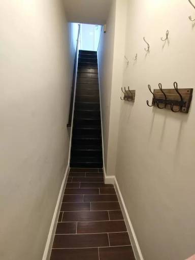 Main picture of 2000 Mercy St