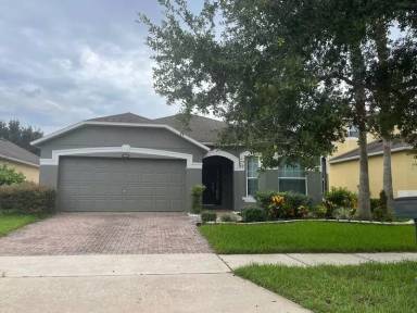 Main picture of 9009 Oak Commons Way