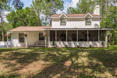 Main picture of 28401 Lindenhurst Dr