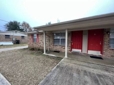 Main picture of 411 Schubert Dr