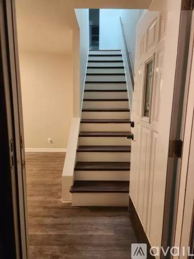 Main picture of 122 Windermere Cir