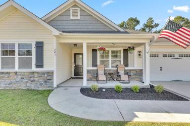 Main picture of 403 Blue Pennant Ct