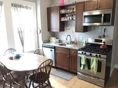 Main picture of 8 Sunset St